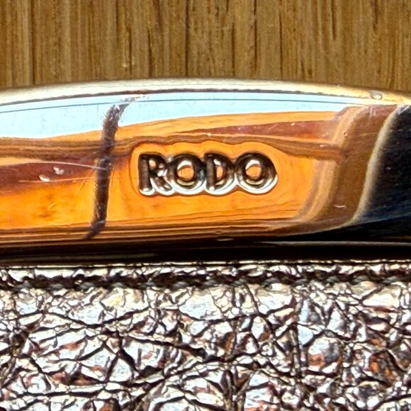 Beautiful little gold clutch bag, by iconic Florentine designer Rodo! - Picture 6 of 11